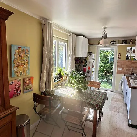 Maison Avec Jardin, Au Calme , A 15 Mn De Paris ! * Villejuif